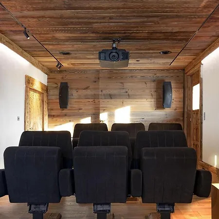 Les Cerises Jacuzzi, Sauna, Hammam, Cinema Σαλέ *