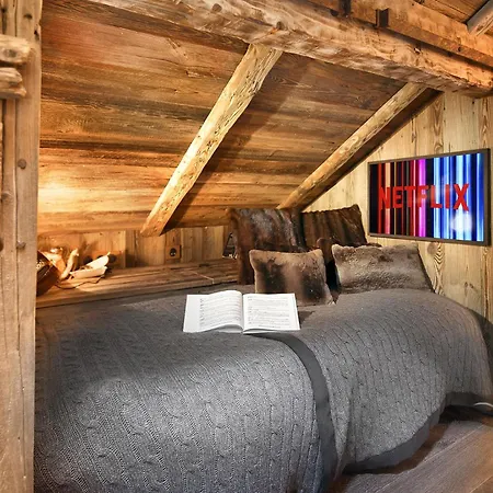 Les Cerises Jacuzzi, Sauna, Hammam, Cinéma Chalet Cordon