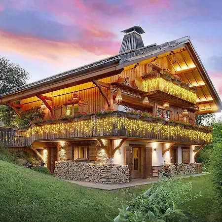 Les Cerises Jacuzzi, Sauna, Hammam, Cinéma Chalet *